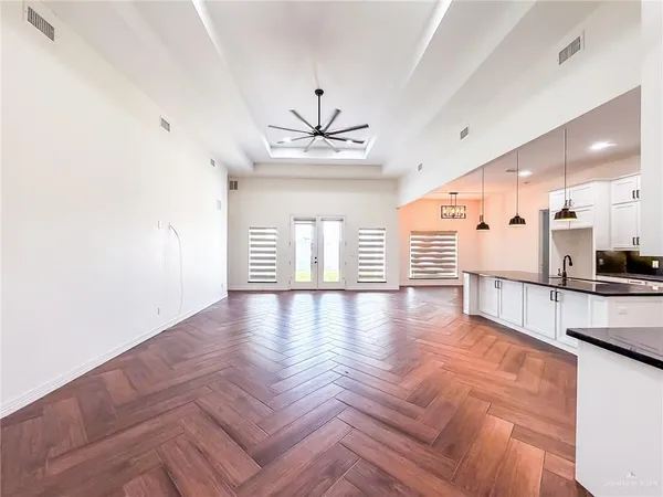 $3,250 | 8813 North 9th Street, McAllen, TX 78504