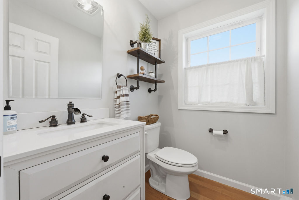38 Barber Farm Road Lisbon, CT 06351 - Photo 8 of 25 FIRST FLOOR POWDER ROOM