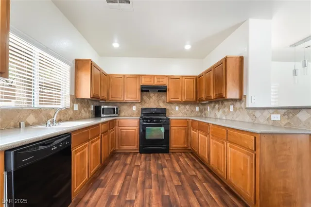 $2,071 | 9175 Sunken Meadow Avenue, Las Vegas, NV 89178