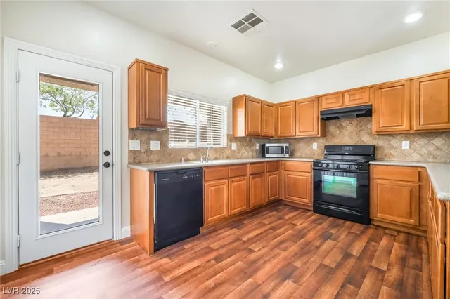 $2,071 | 9175 Sunken Meadow Avenue, Las Vegas, NV 89178