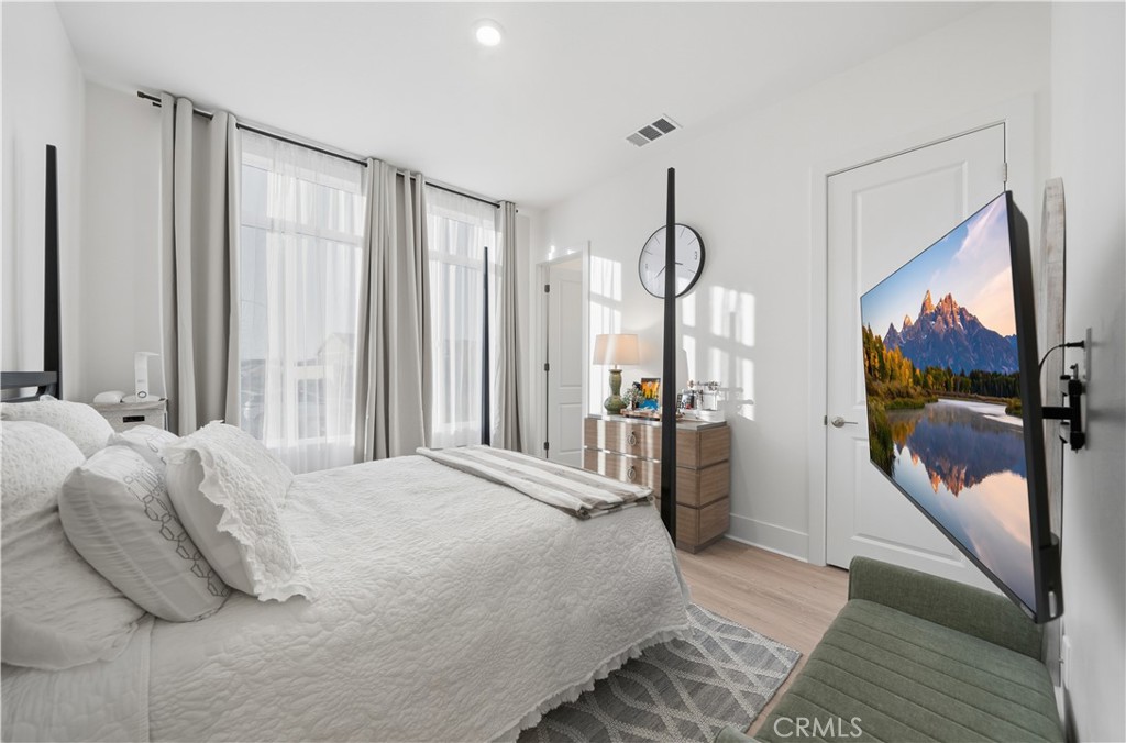 39788 Larkspur Terrace Temecula, CA 92591 - Photo 49 of 75 Guest Bedroom 4