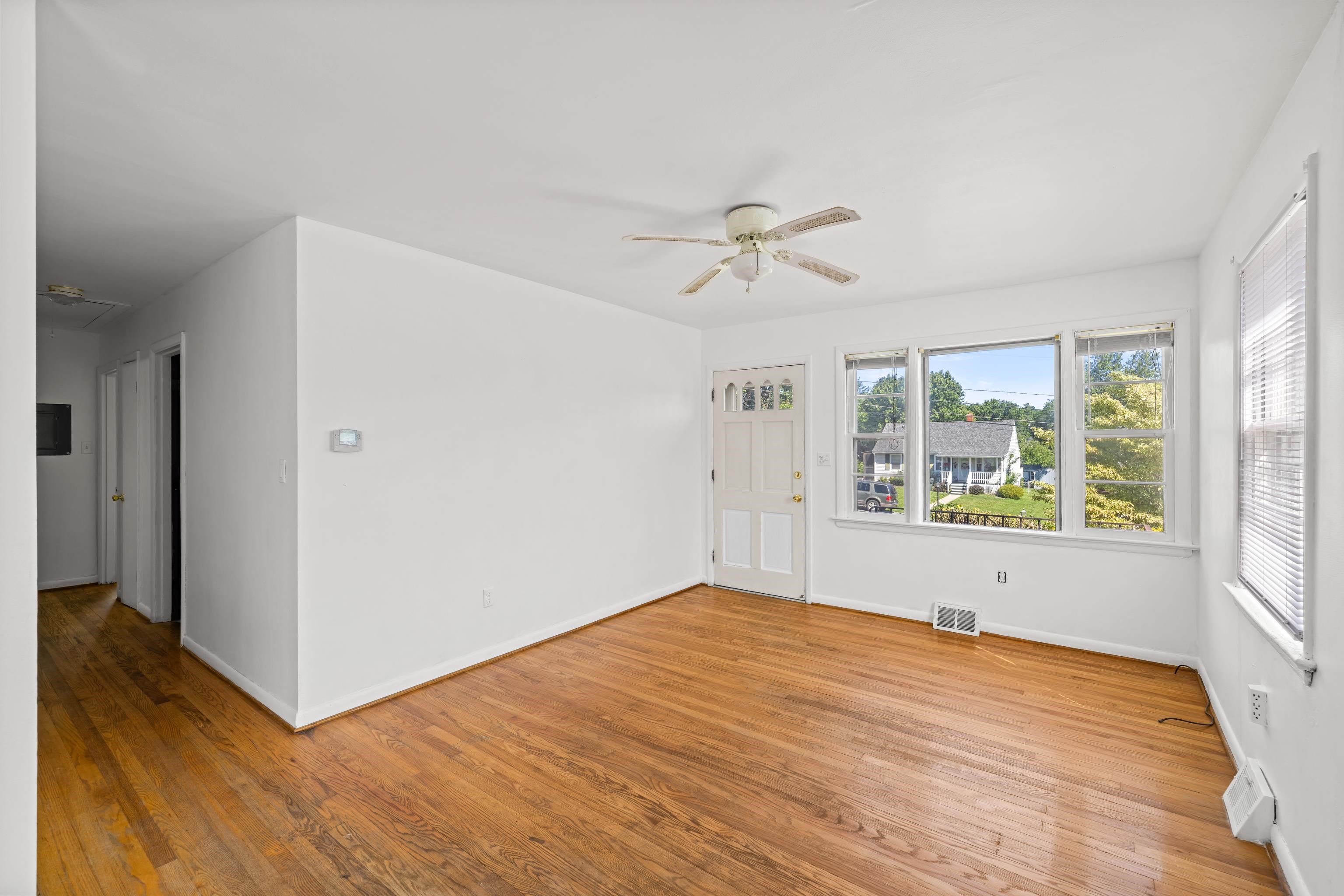 303 Devon Road Staunton, VA 24401 - Photo 11 of 45