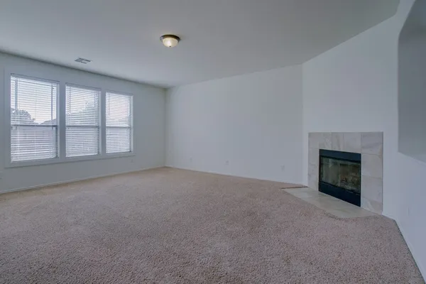 $2,399 | 343 Alamosa Drive, Georgetown, TX 78626