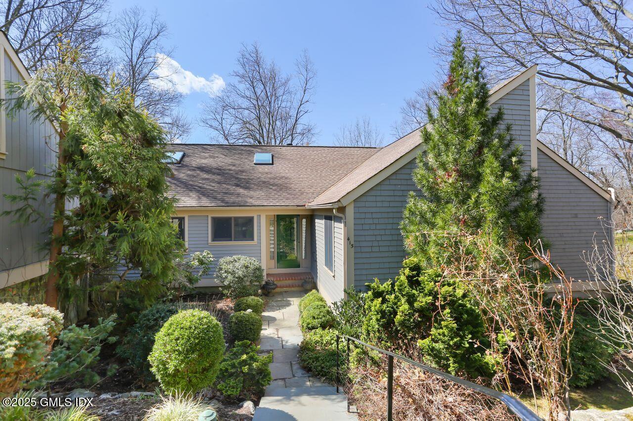 415 West Lyon Farm Drive