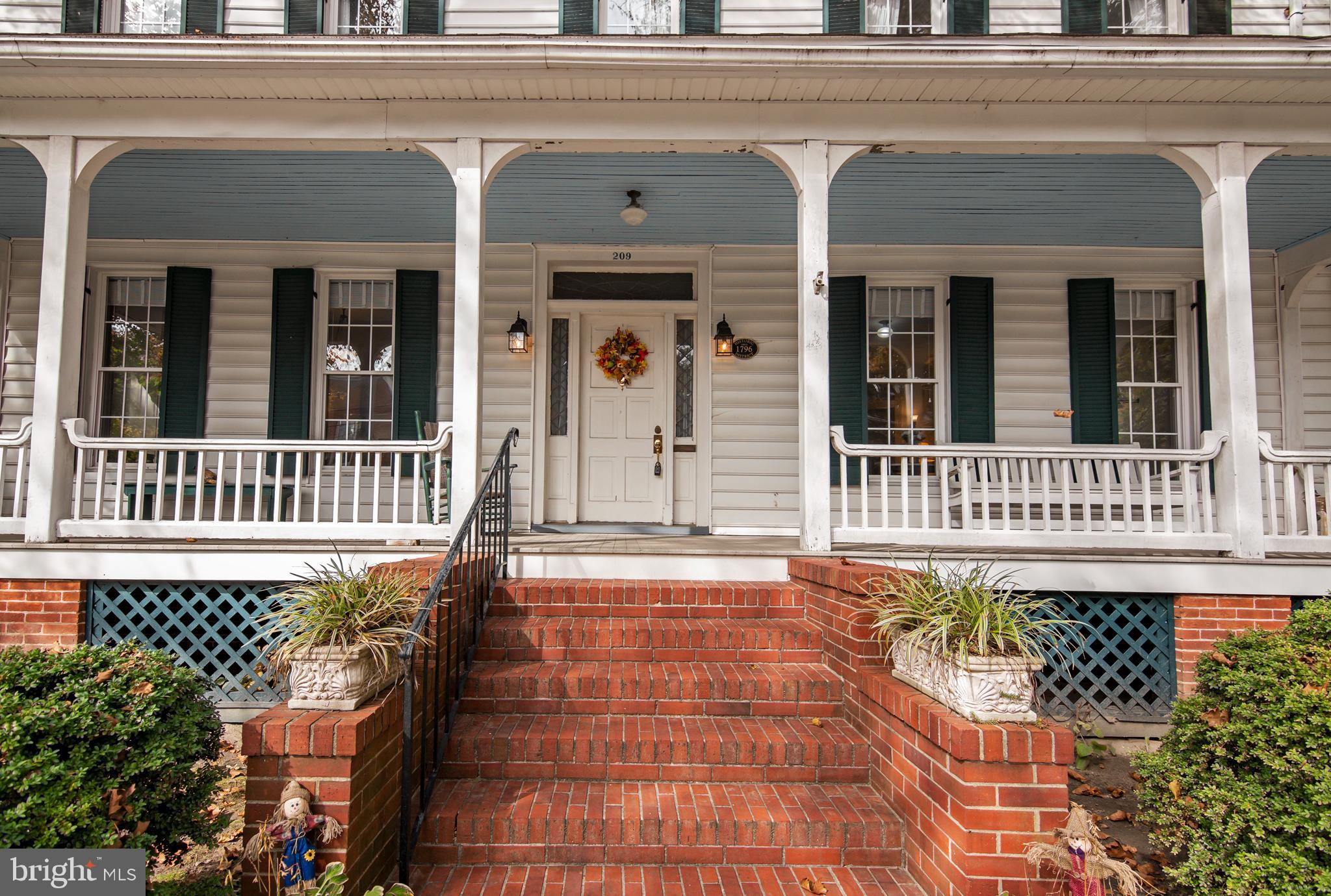 209-211 High Street Cambridge, MD 21613 - Photo 5 of 52 Stunning Porch