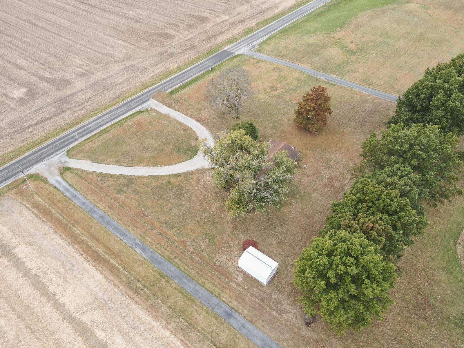 9467 Fruit Road Alhambra, IL 62001 - Photo 25 of 29