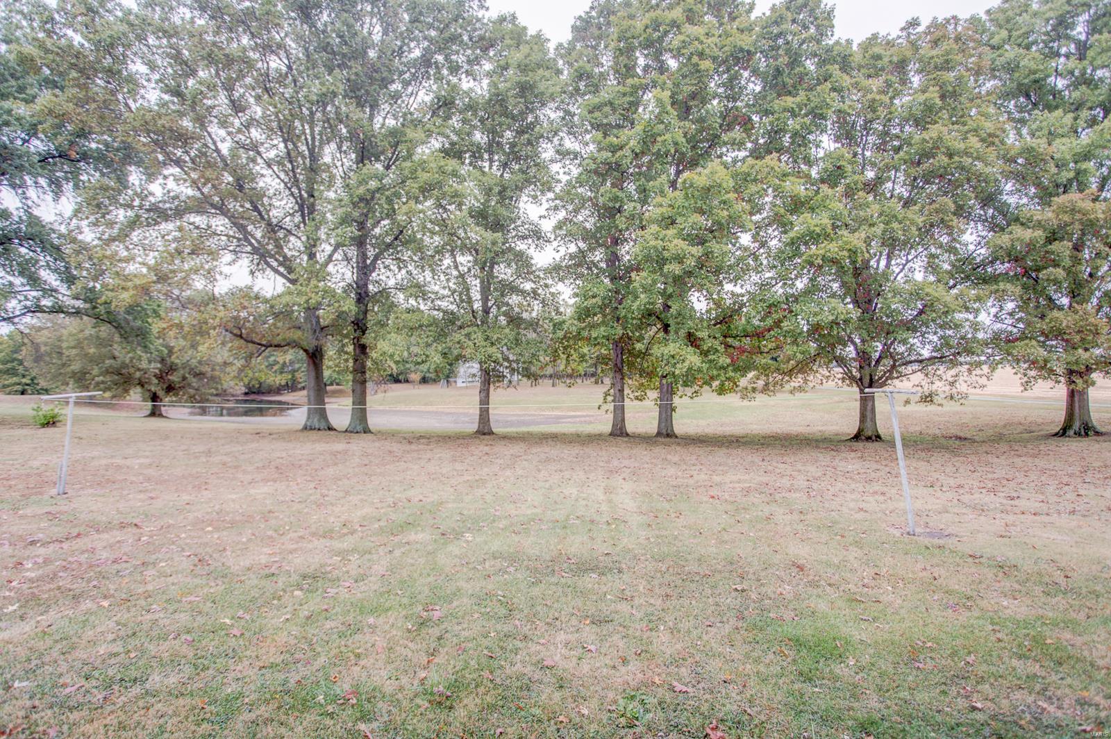 9467 Fruit Road Alhambra, IL 62001 - Photo 27 of 29