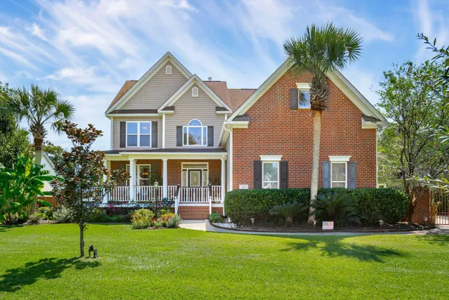 $899,900 | 213 Harlech Way, Charleston, SC 29414