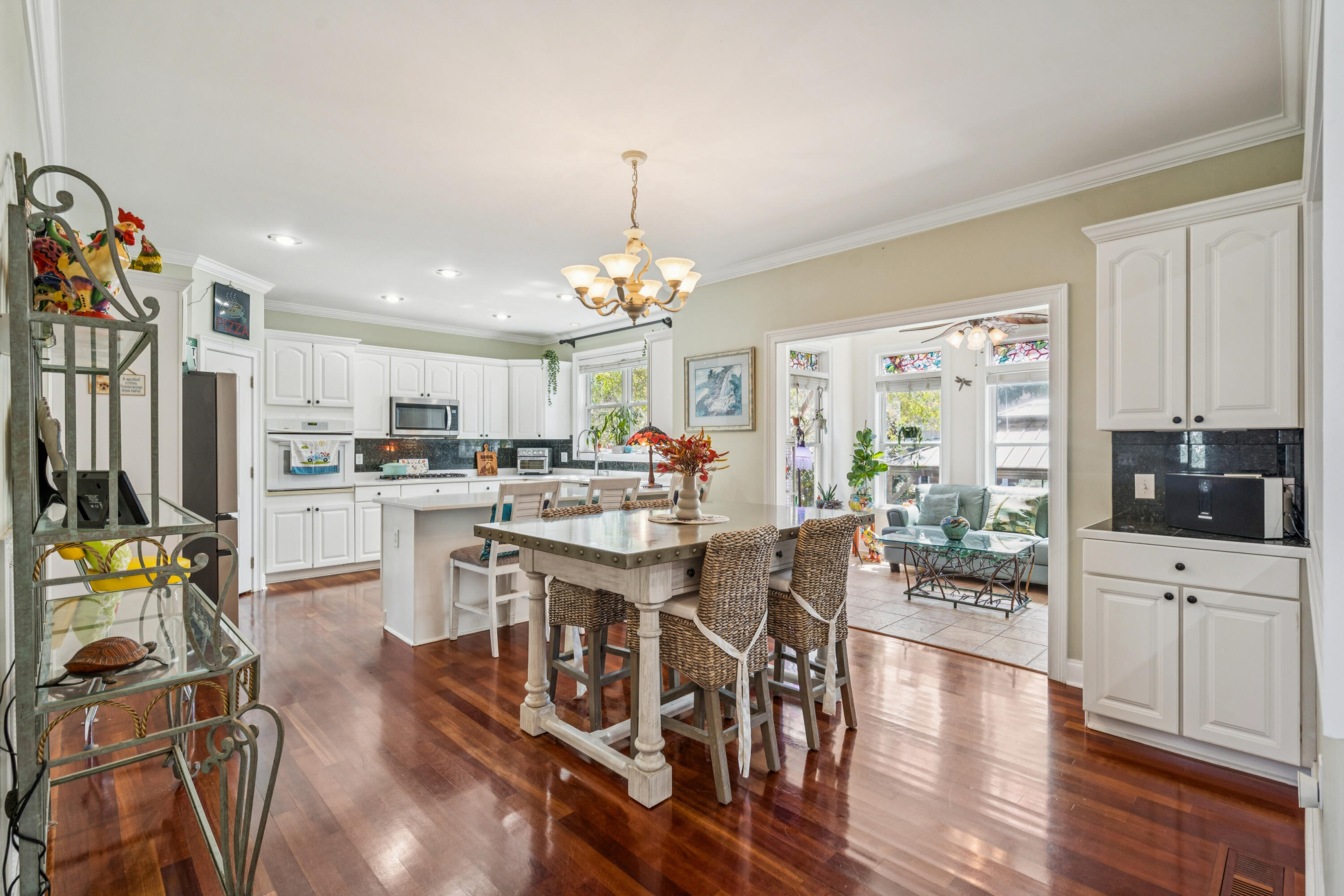 213 Harlech Way Charleston, SC 29414 - Photo 11 of 69 Dinette area