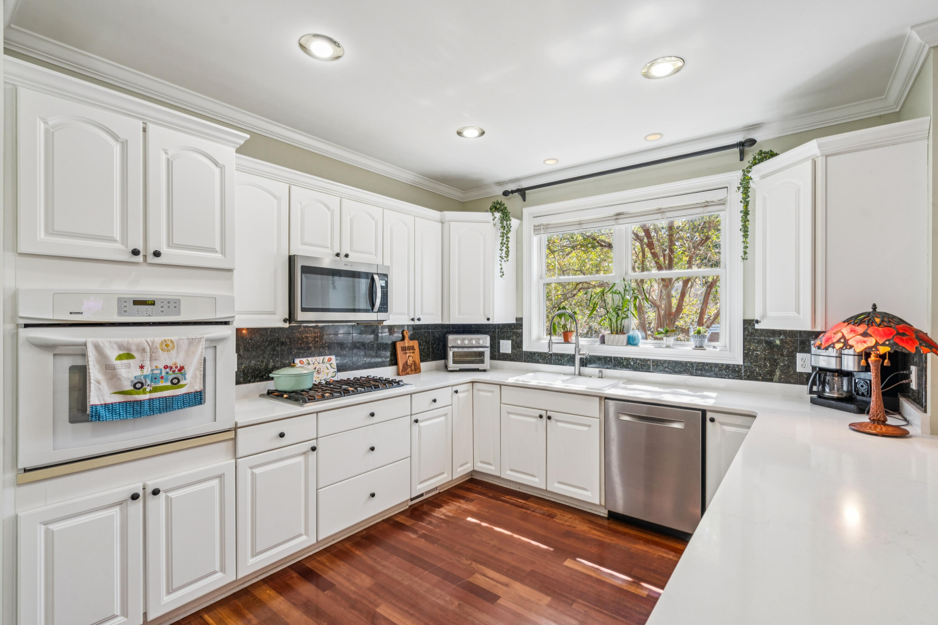 213 Harlech Way Charleston, SC 29414 - Photo 14 of 69 Kitchen