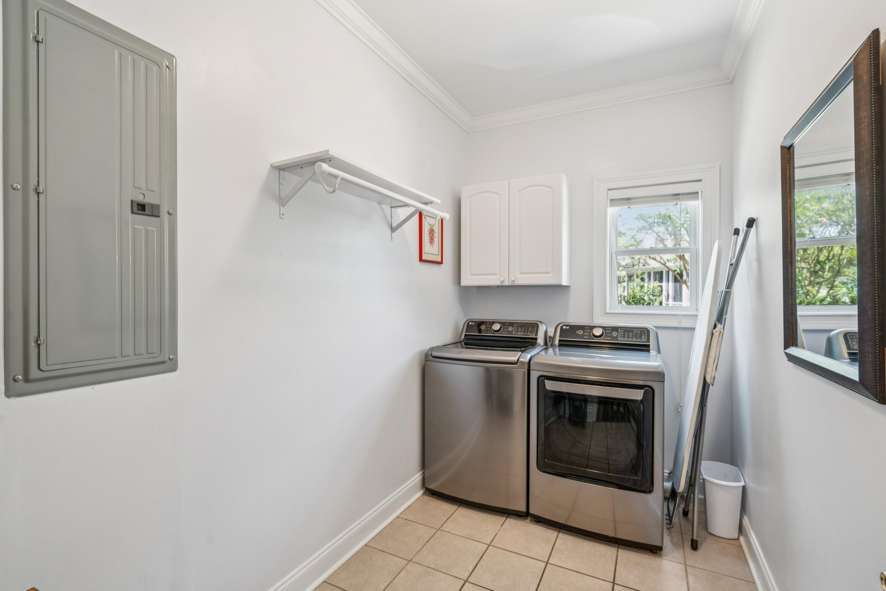 213 Harlech Way Charleston, SC 29414 - Photo 23 of 69 Laundry Room