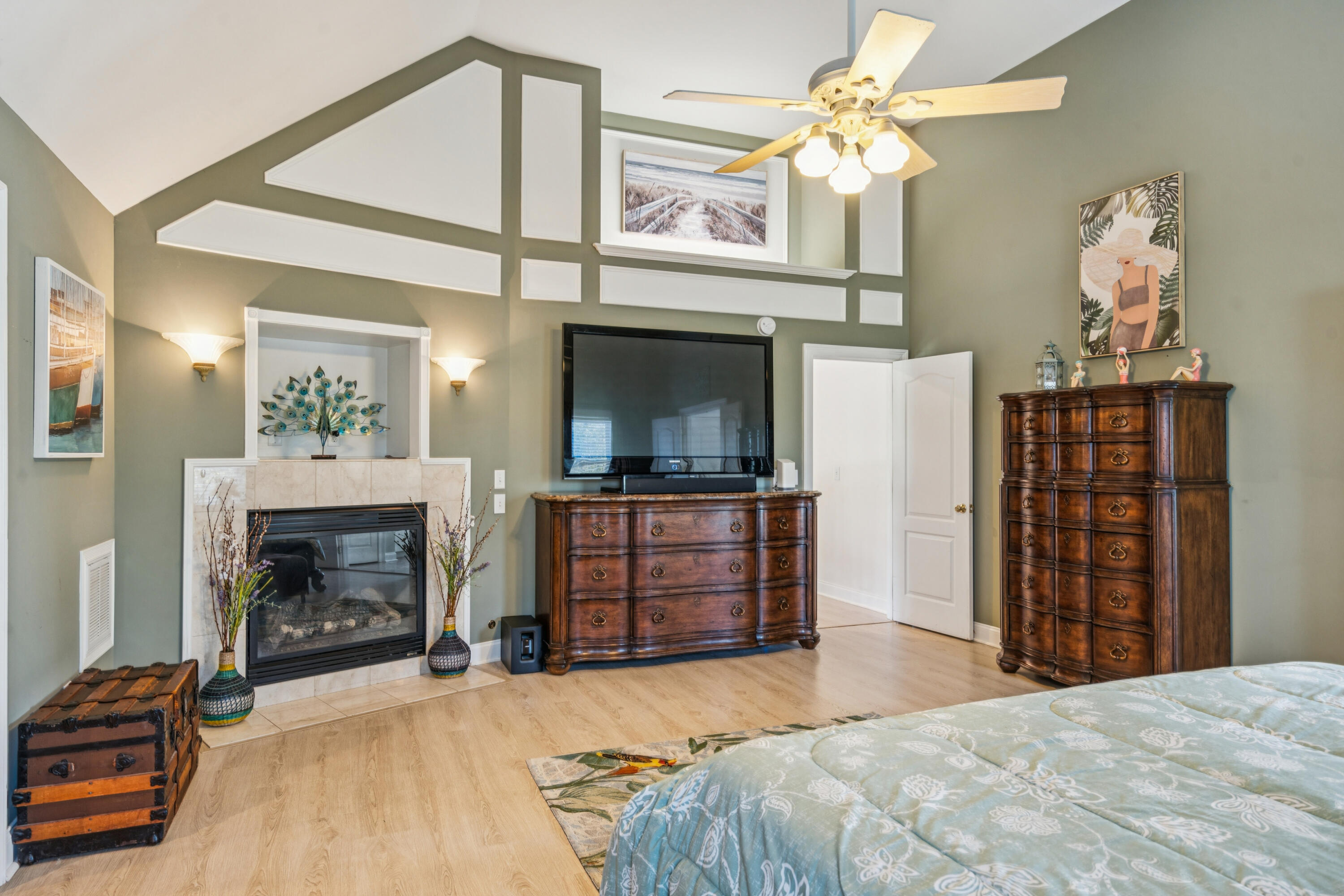 213 Harlech Way Charleston, SC 29414 - Photo 27 of 69 Primary Bedroom