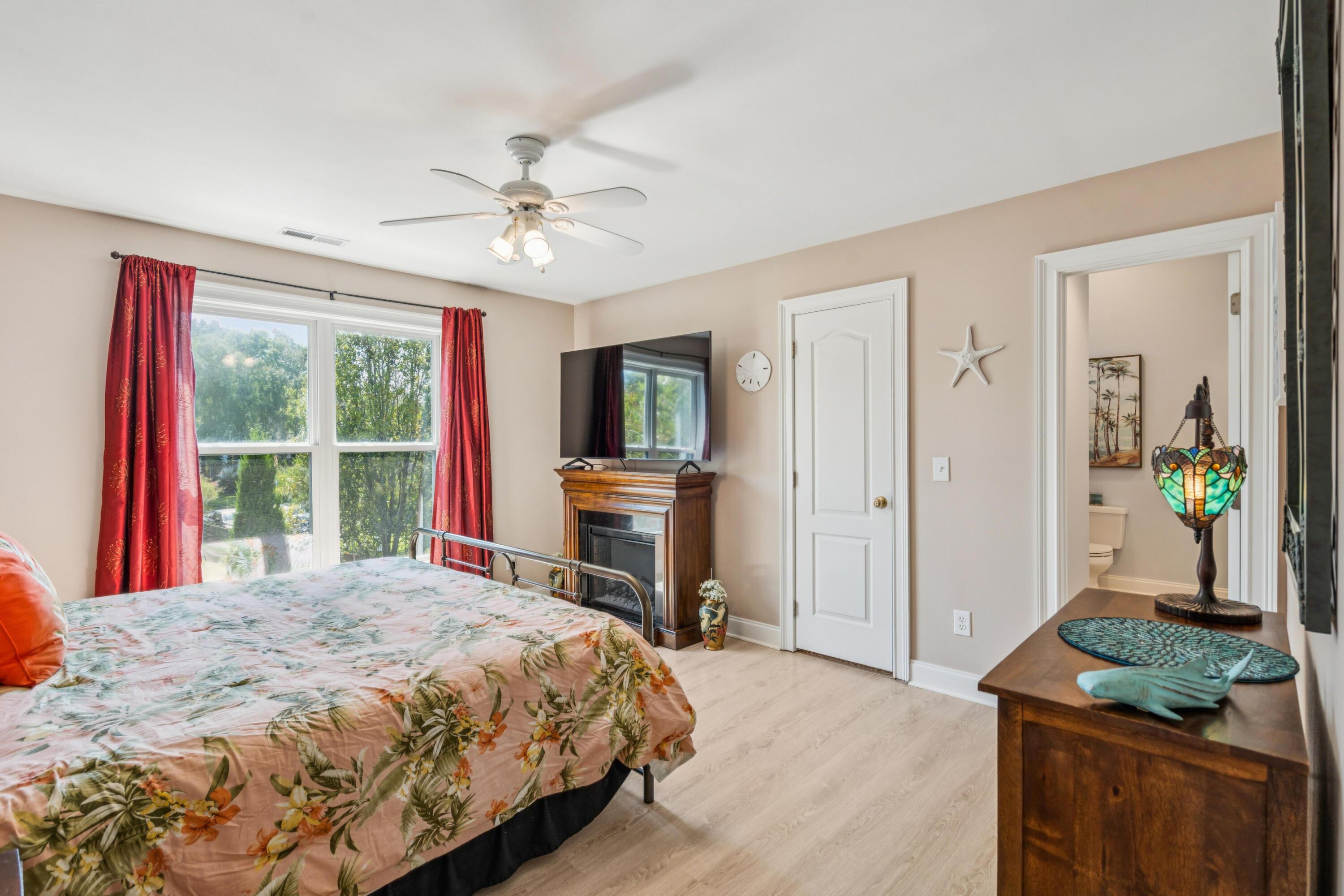 213 Harlech Way Charleston, SC 29414 - Photo 35 of 69 2nd Primary Bedroom