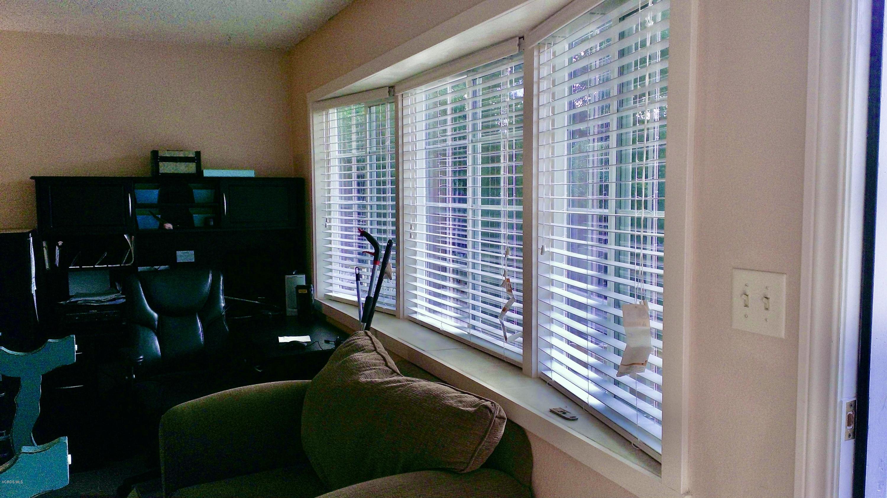 246 Valley Road Oak View, CA 93022 - Photo 14 of 34 a view of balcony with chairs