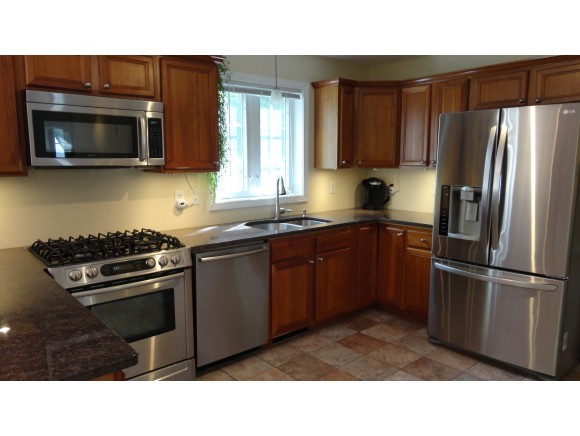 59 Morrill Road Hooksett, NH 03106 - Photo 4 of 26