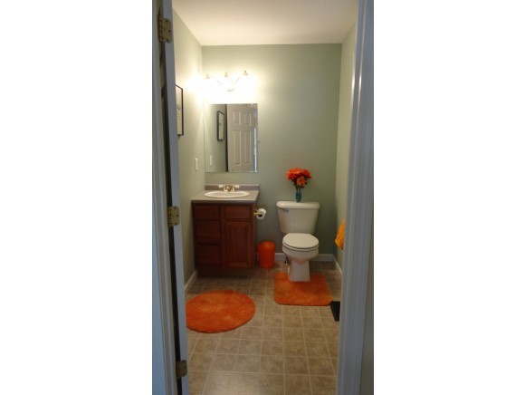 59 Morrill Road Hooksett, NH 03106 - Photo 9 of 26
