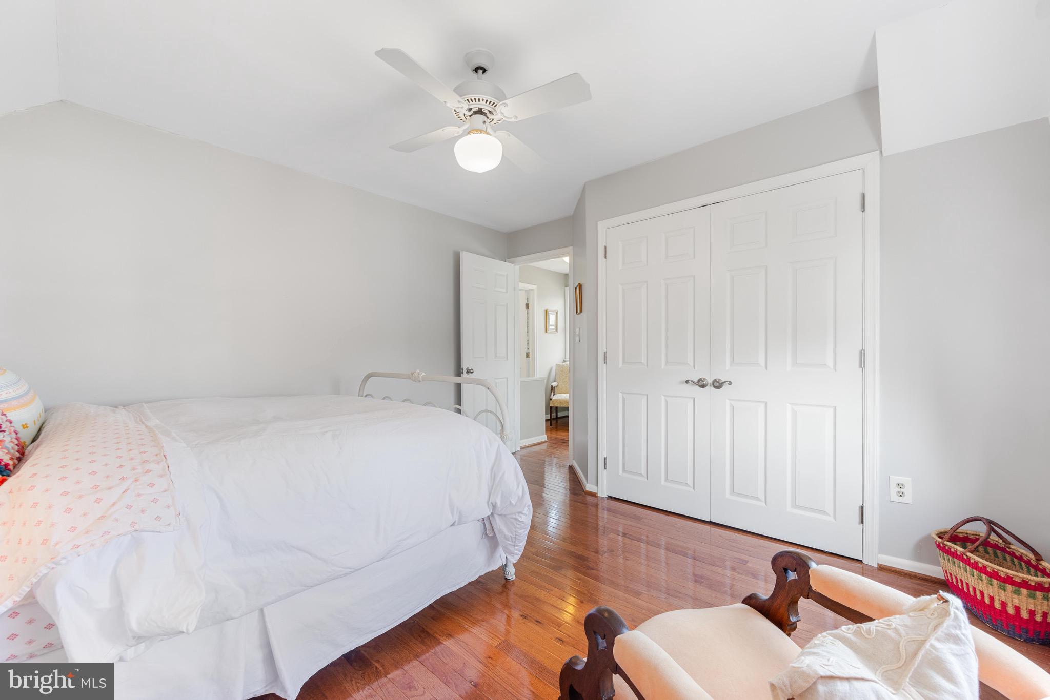 728 Overbrook Road Baltimore, MD 21212 - Photo 28 of 41 Spacious closet