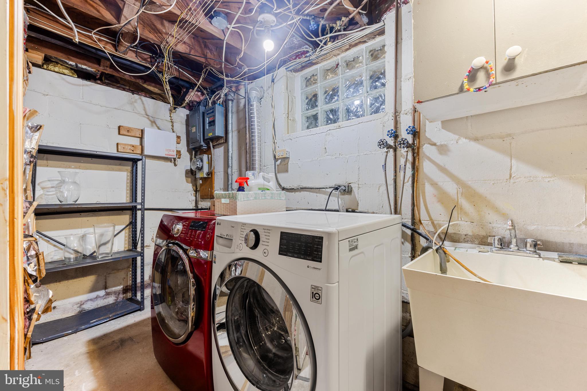 728 Overbrook Road Baltimore, MD 21212 - Photo 32 of 41 Laundry with sink and storage