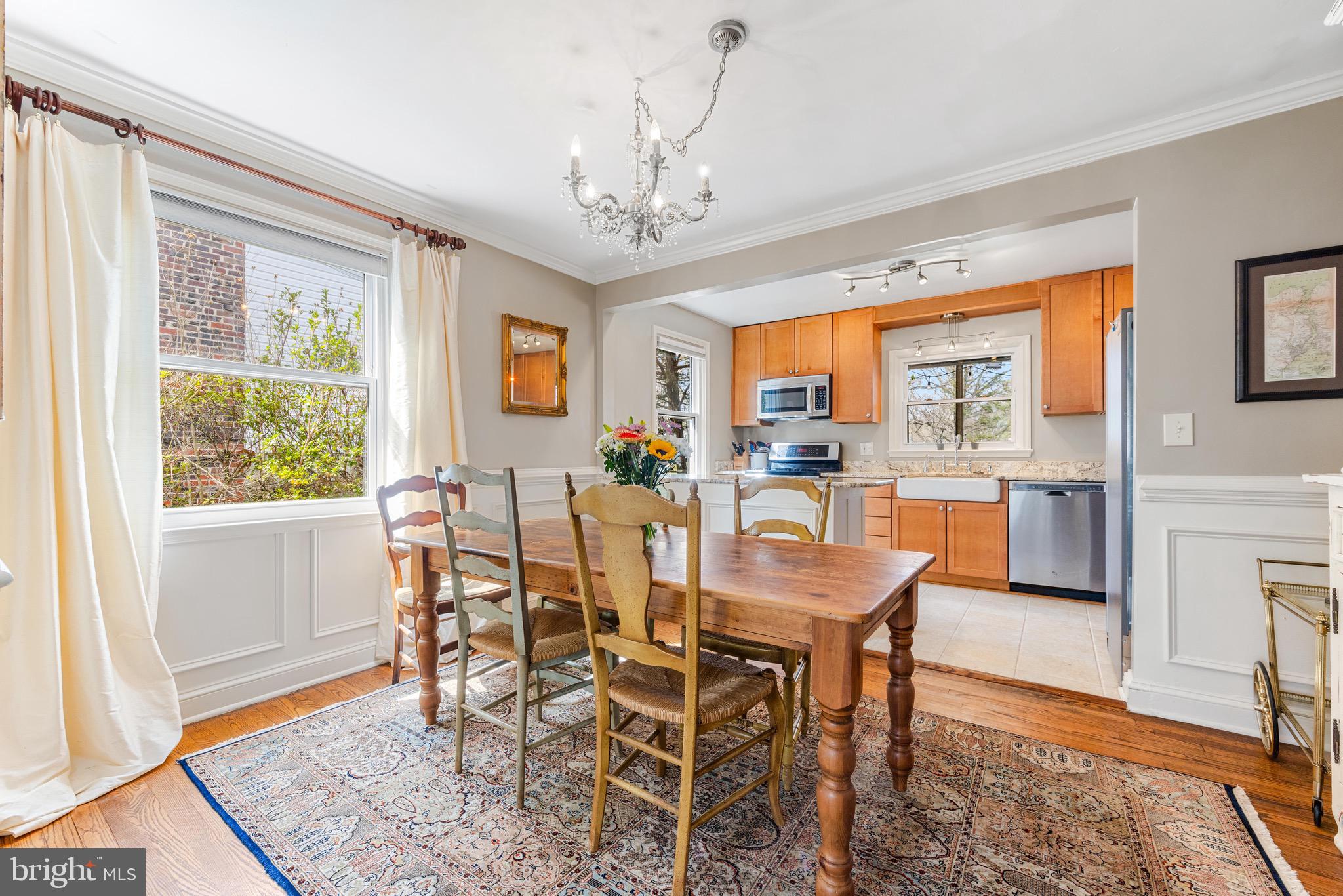 728 Overbrook Road Baltimore, MD 21212 - Photo 7 of 41 Spacious dining