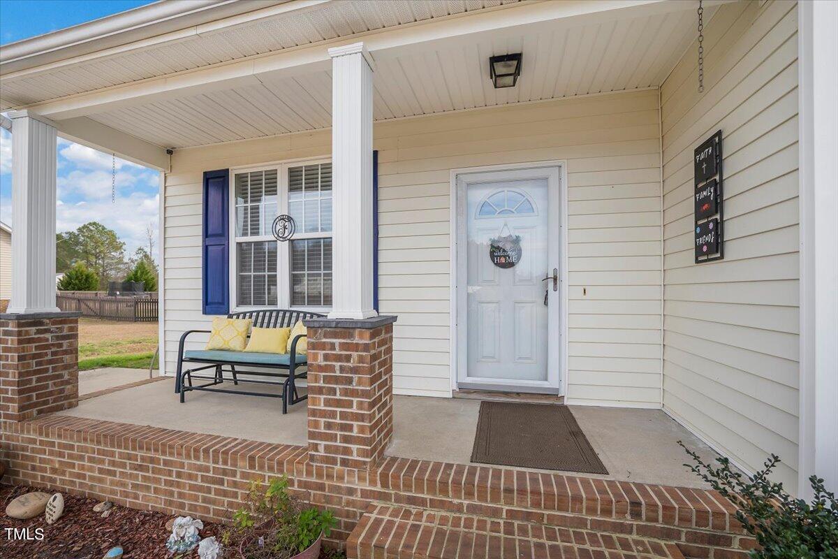 10404 Perry Ridge Court Zebulon, NC 27597 - Photo 3 of 35 05-P1141181