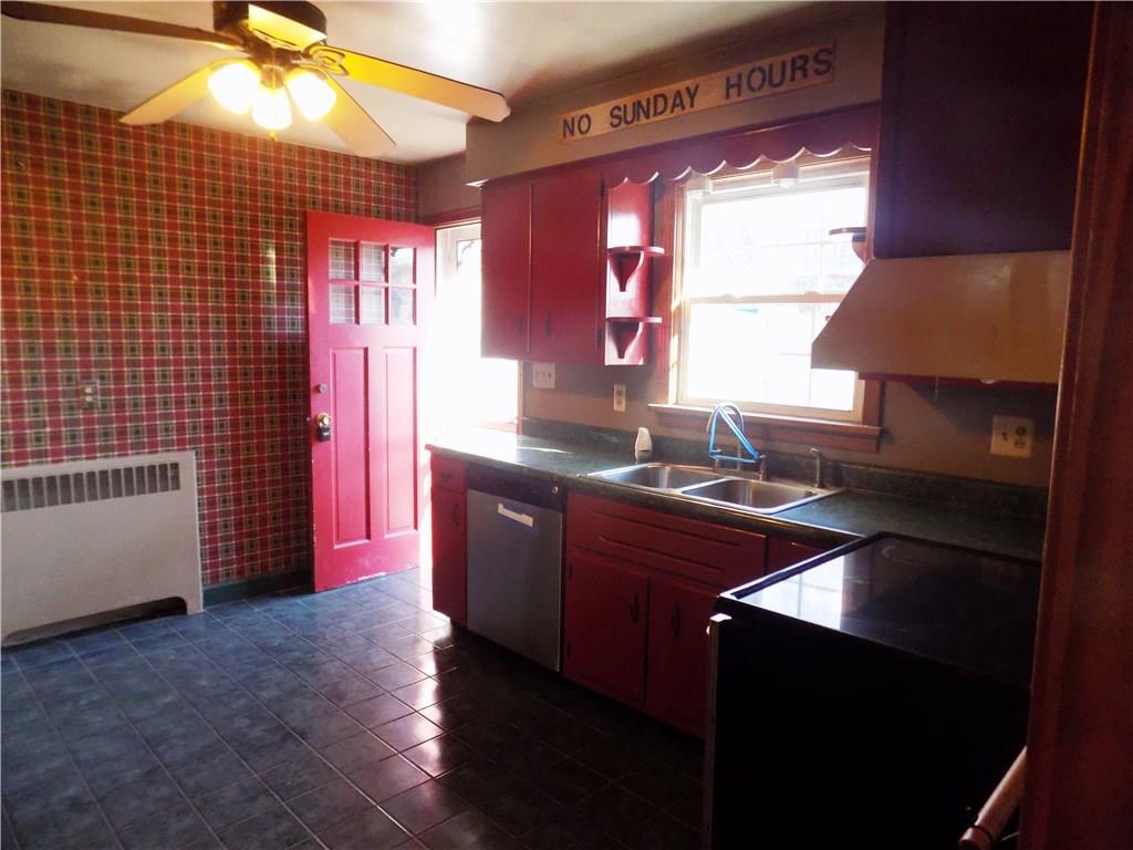 225 Beverly Way Butler, PA 16001 - Photo 4 of 18 Gallery Image 4