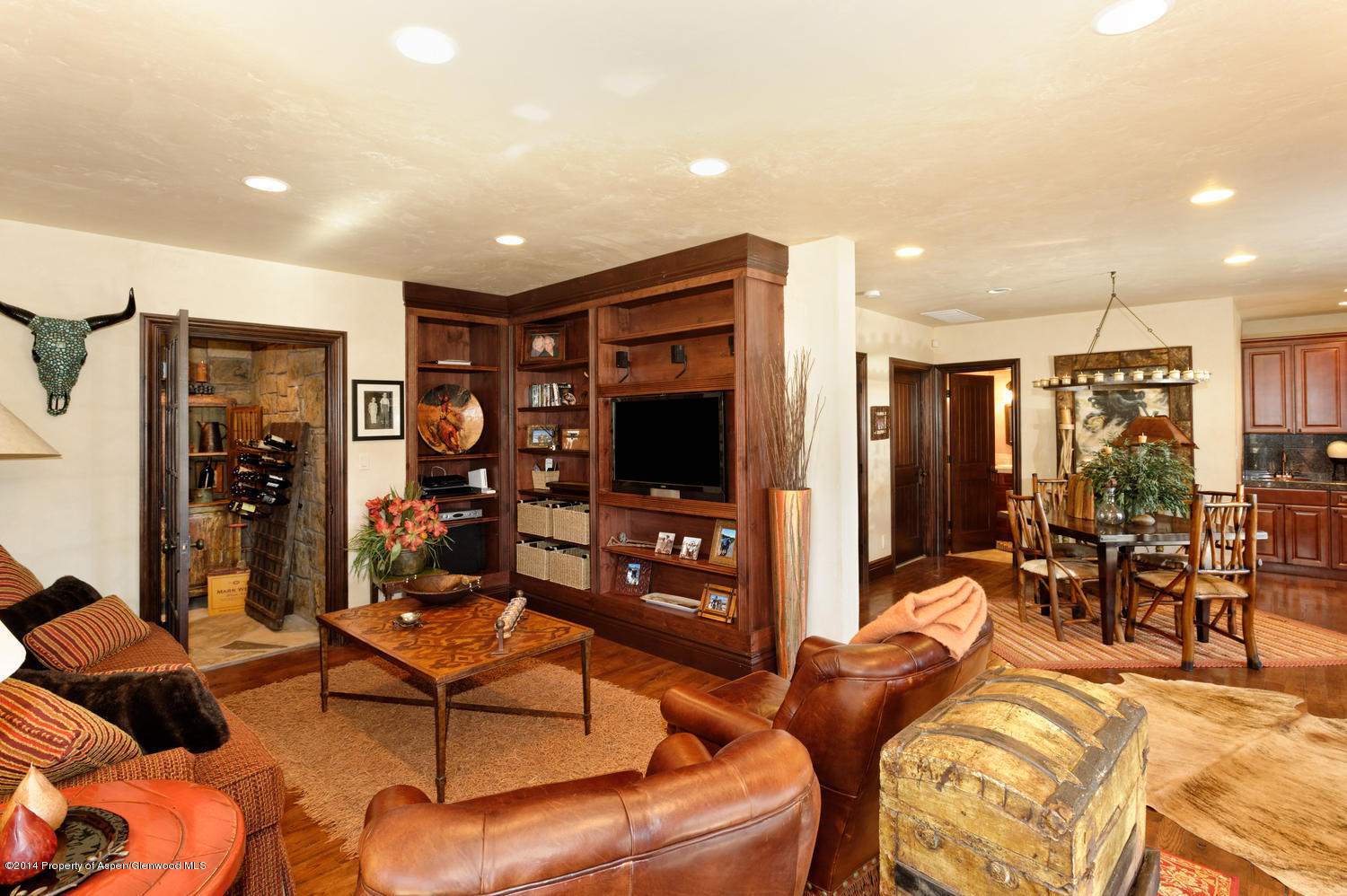 356 Hillcrest Drive Basalt, CO 81621 - Photo 21 of 29 a living room with furniture and a flat screen tv