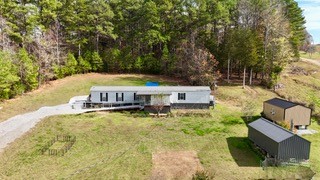1204 Brummit Road Charlotte, TN 37036 - Photo 1 of 27 Gallery Image 1