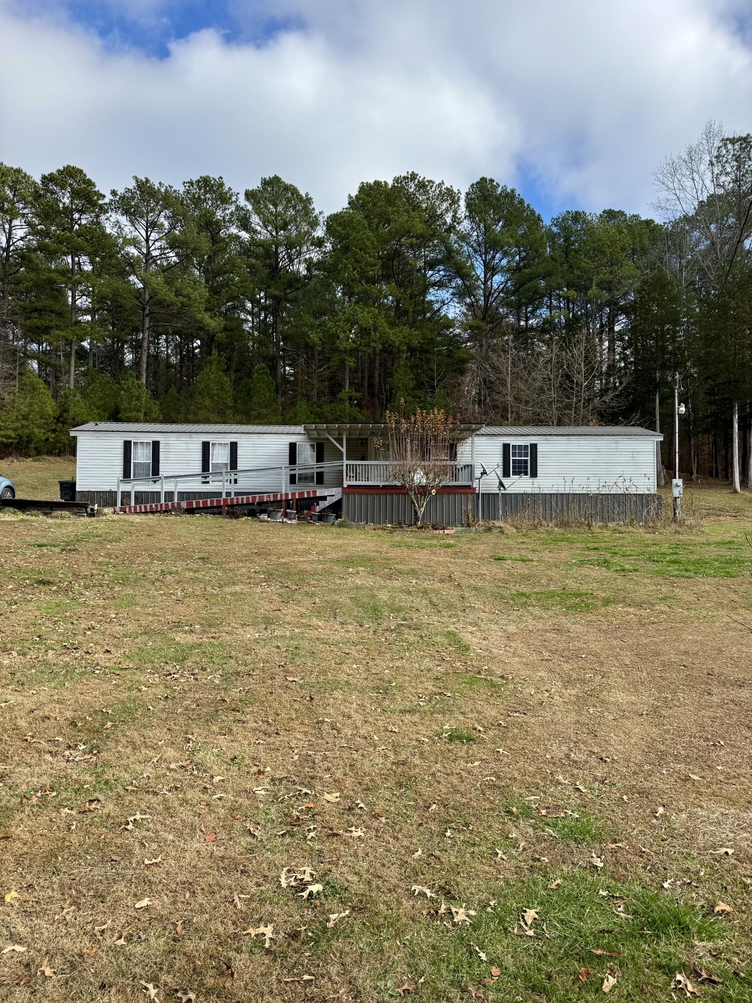 1204 Brummit Road Charlotte, TN 37036 - Photo 2 of 27 Gallery Image 2