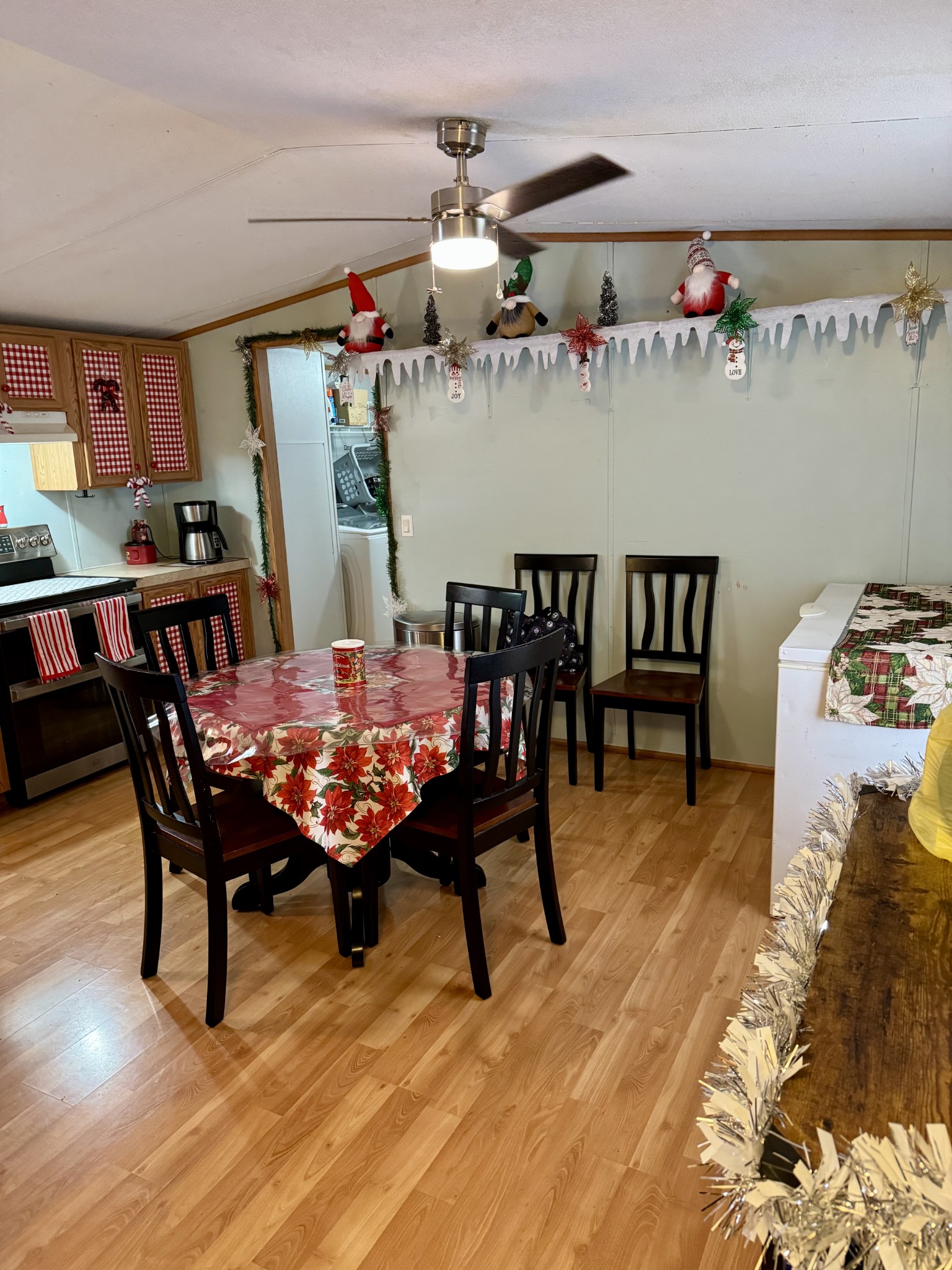 1204 Brummit Road Charlotte, TN 37036 - Photo 5 of 27 Gallery Image 5