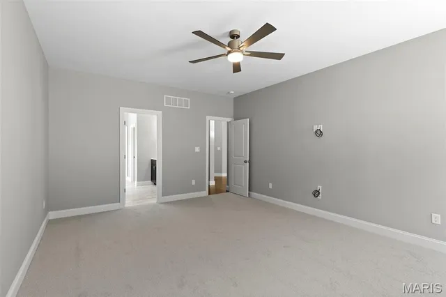 $539,900 | 2 Pin Oak At Langeneckert Farms Estates Street, St. Louis, MO 63129