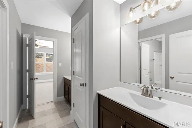 $539,900 | 2 Pin Oak At Langeneckert Farms Estates Street, St. Louis, MO 63129