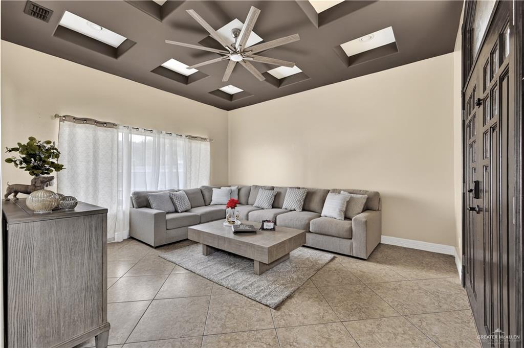 2715 Rhett Drive Pharr, TX 78577 - Photo 6 of 26