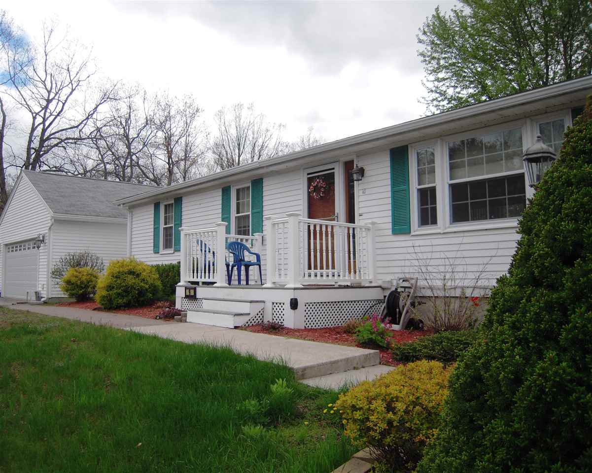9 Derryfield Road Derry, NH 03038 - Photo 2 of 26