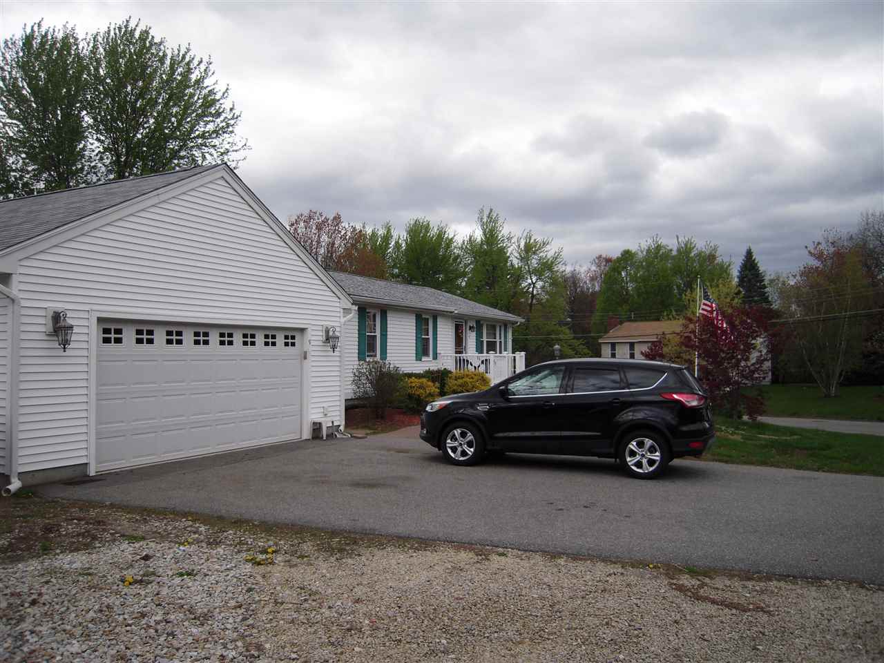 9 Derryfield Road Derry, NH 03038 - Photo 25 of 26
