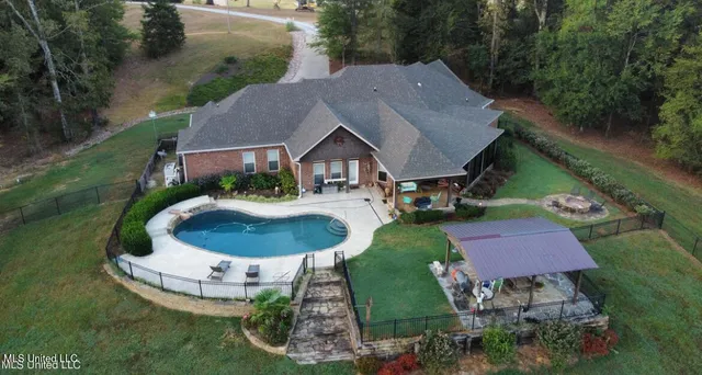 $670,000 | 1081 Holly Bush Road, Brandon, MS 39047