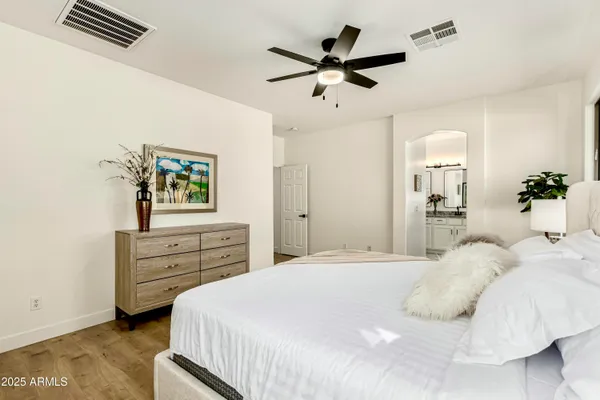 $669,900 | 1236 East Nightingale Lane, Gilbert, AZ 85298