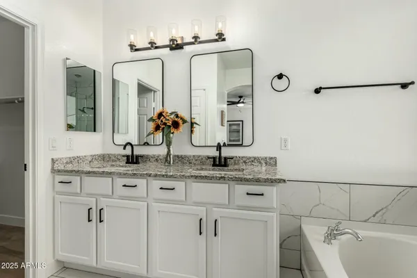 $669,900 | 1236 East Nightingale Lane, Gilbert, AZ 85298