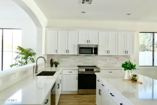 $669,900 | 1236 East Nightingale Lane, Gilbert, AZ 85298