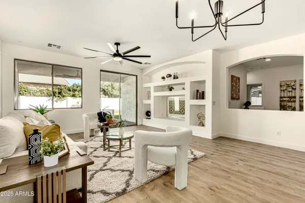 $669,900 | 1236 East Nightingale Lane, Gilbert, AZ 85298