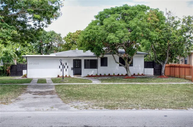 $4,700 | 12905 North Miami Avenue, North Miami, FL 33168