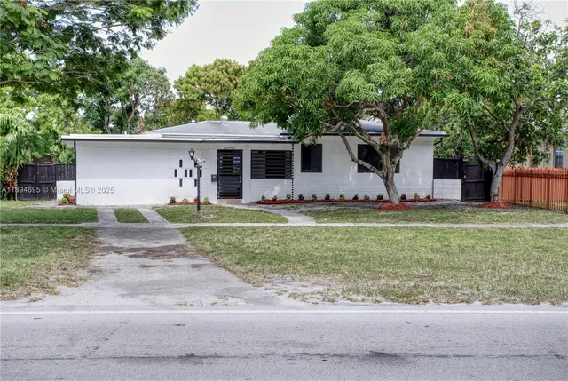 $4,700 | 12905 North Miami Avenue, North Miami, FL 33168