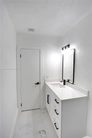 $4,700 | 12905 North Miami Avenue, North Miami, FL 33168