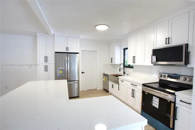 $4,700 | 12905 North Miami Avenue, North Miami, FL 33168