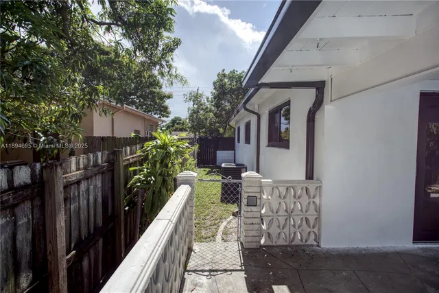$4,700 | 12905 North Miami Avenue, North Miami, FL 33168