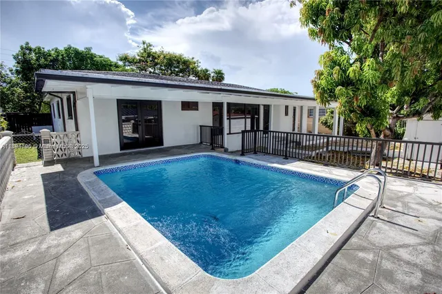 $4,700 | 12905 North Miami Avenue, North Miami, FL 33168