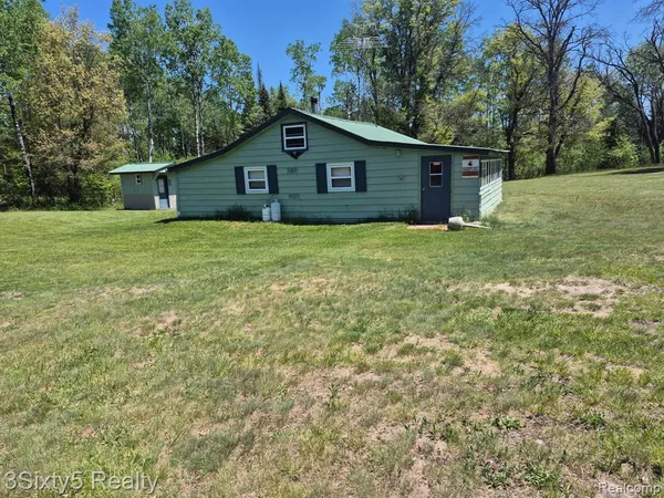 $250,000 | 11425 Cherry Trail, Grayling, MI 49738