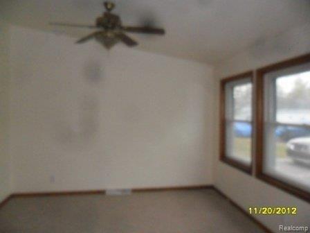 21885 Rust Road New Boston, MI 48164 - Photo 6 of 20 006.JPG