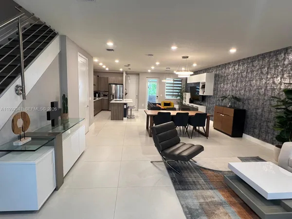 $4,300 | 10355 Northwest 66th Street, Unit 10355, Doral, FL 33178