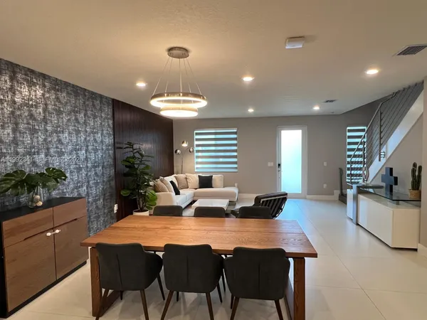 $4,300 | 10355 Northwest 66th Street, Unit 10355, Doral, FL 33178