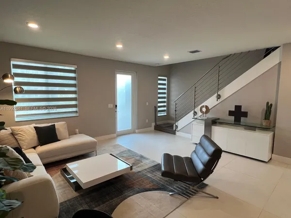 $4,300 | 10355 Northwest 66th Street, Unit 10355, Doral, FL 33178